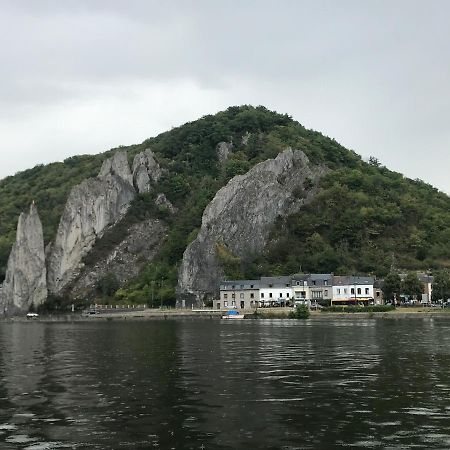 Au Rocher Dinant Eksteriør bilde